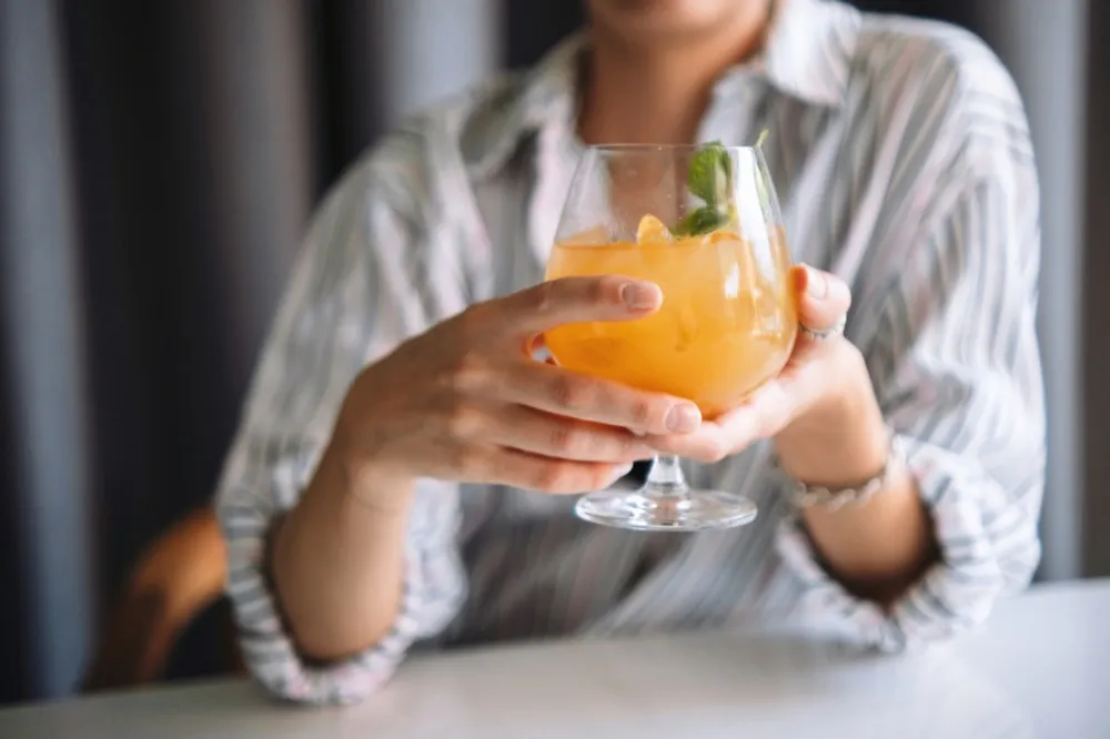 Boisson servie dans un café